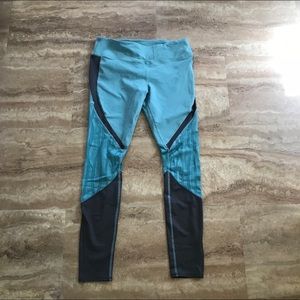 Alo Yoga Vitality Leggings